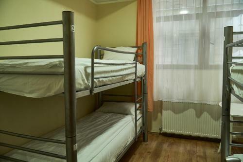 Center Hostel And Guest House