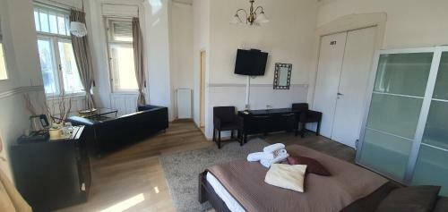 Bed & Breakfast Butterfly Home Danube
