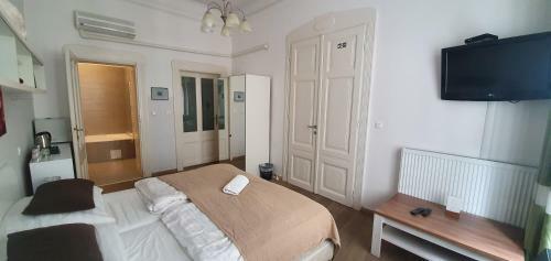 Bed & Breakfast Butterfly Home Danube