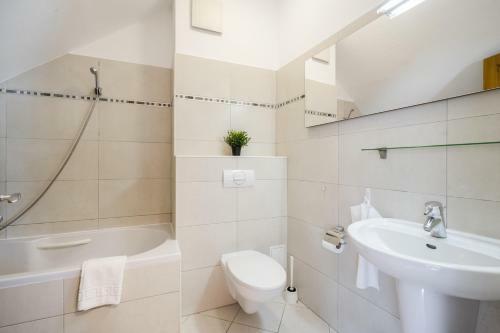 Apartamento Bpr Timber Loft Home With A/c & Balcony
