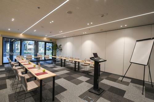 Hunguest Hotel S�st�