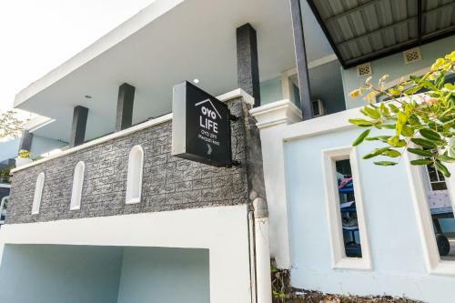 Hotel Oyo Life 2911 Merpati Kost