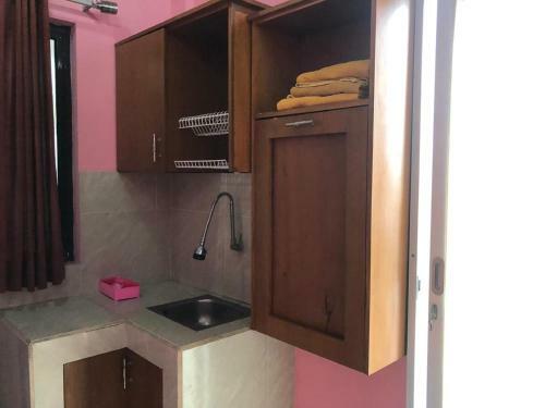 Hotel Oyo 3750 Elder Guest House