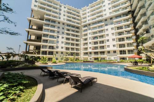 Scenic & Trendy 2br At Gateway Pasteur Apartment By Travelio