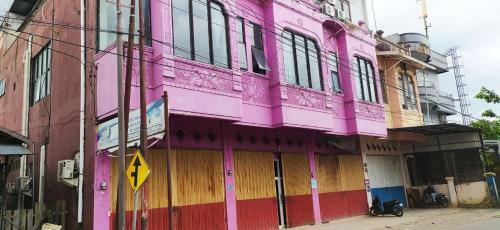Hotel Oyo 90334 Gloria Homestay