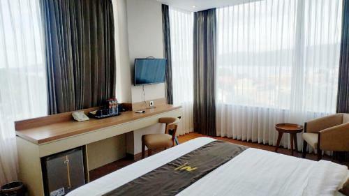 Zenith Premiere Hotel Baubau