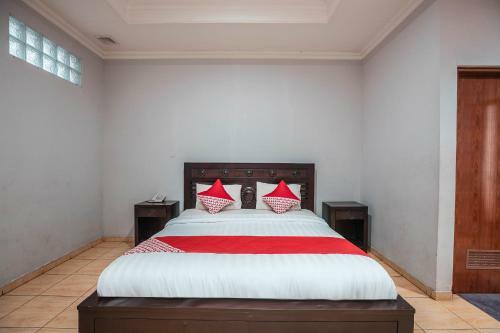 Oyo 686 Bunga Karang Hotel