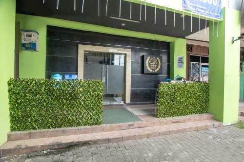 Oyo 2971 W&w Executive Hotel