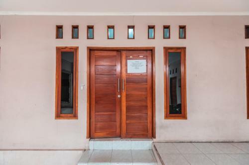 Hotel Oyo Life 2925 Midys