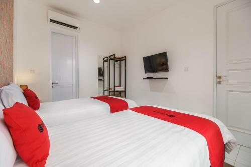 Hostal Reddoorz Plus Near Exit Toll Puncak 2