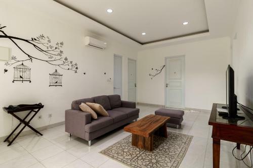 Hostal Reddoorz Plus Near Exit Toll Puncak 2