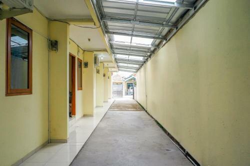 Hotel Oyo 2401 Ardini Residence Syariah