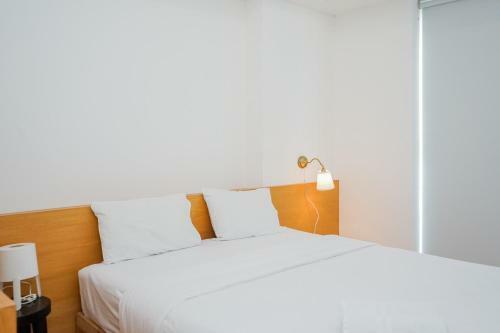 Relax And Comfy @ Studio Casa de Parco Apartment By Travelio