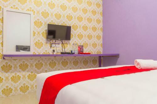 Hostal Reddoorz Plus @ Tuparev Cirebon 2