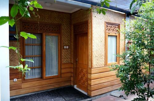 Kampung Sumber Alam Garut