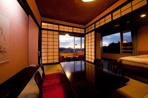 Hina-no-sato Sanyokan
