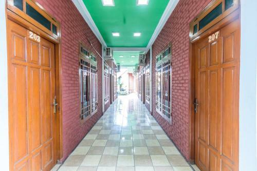 Hotel Oyo 1424 Guntary Residence