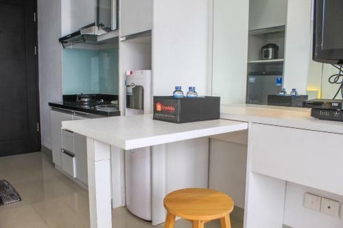 Fabulous Studio Ambassade Apartment By Travelio