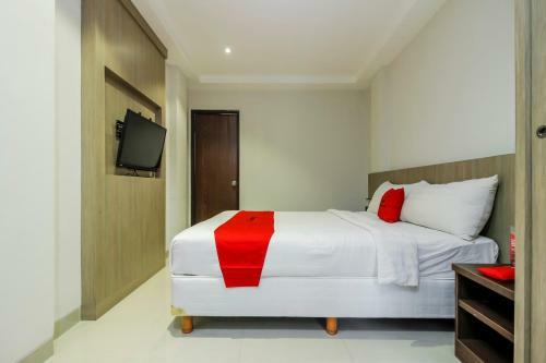 Hostal Reddoorz Plus @ Tb Simatupang
