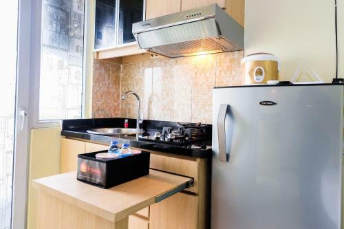 Minimalist Studio Green Pramuka Apartment