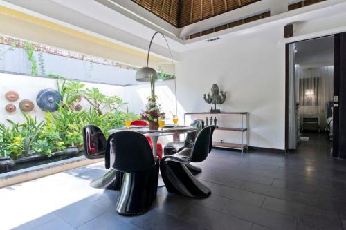 Luxury 2 Bedroom Villa With Private Pool, Bali Villa 1142