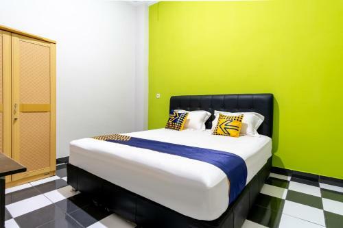 Hotel Spot On 2272 Citra Arcade Residence Syariah