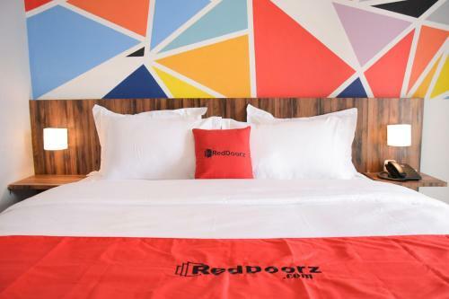 Hostal Reddoorz Plus Near Unimed Medan