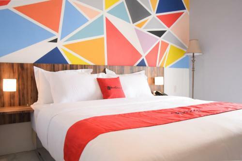 Hostal Reddoorz Plus Near Unimed Medan
