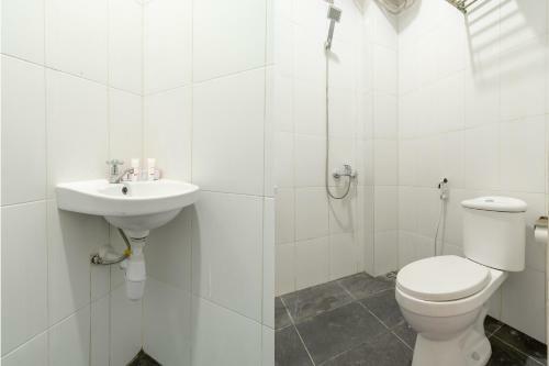Hotel Oyo 1400 Barat Residence Syariah