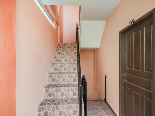 Hotel Oyo 3937 Teratai Guest House