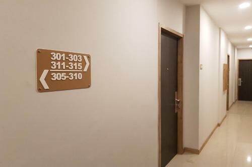 Hotel Oyo 90015 Platinum Guest House