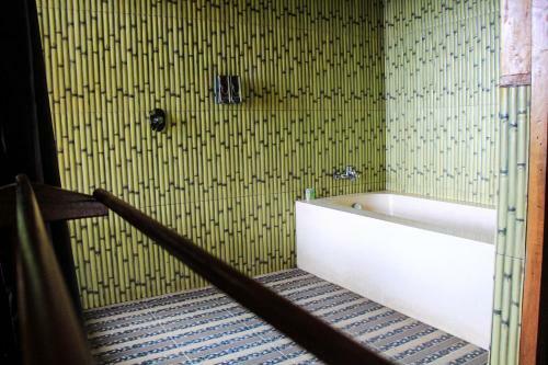 Hostal Munduk Menir Villas