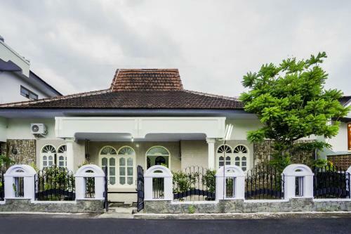 Hotel Oyo 2004 Penginapan Bidara Syariah