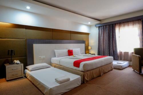Reddoorz Plus Near Hotel Benua Kendari
