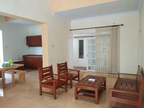 Hotel Omah Inap D24 Syariah Nogotirto