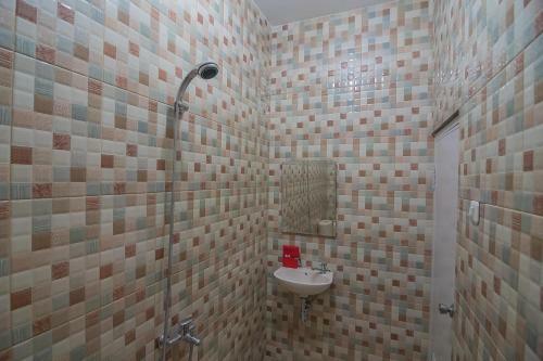 Hostal Aziz Guest House Syariah