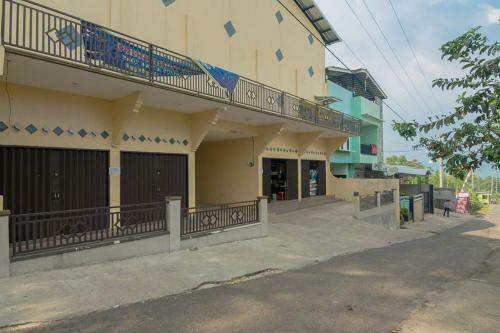 Hostal Aziz Guest House Syariah