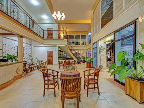 Oyo 3379 Hotel Khatulistiwa