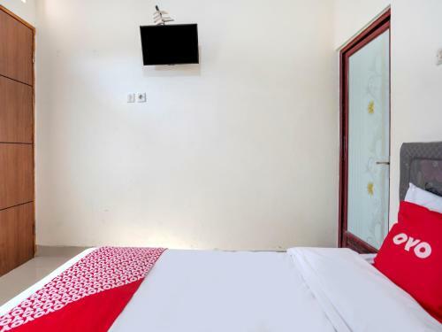 Hotel Oyo 3842 Eiffel Ketintang Unesa Syariah