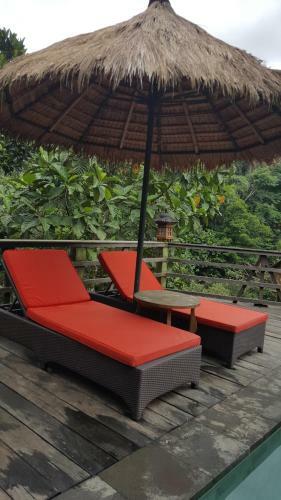 Hostal Bayu House And Villas