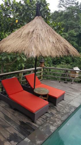 Hostal Bayu House And Villas