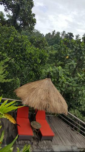 Hostal Bayu House And Villas