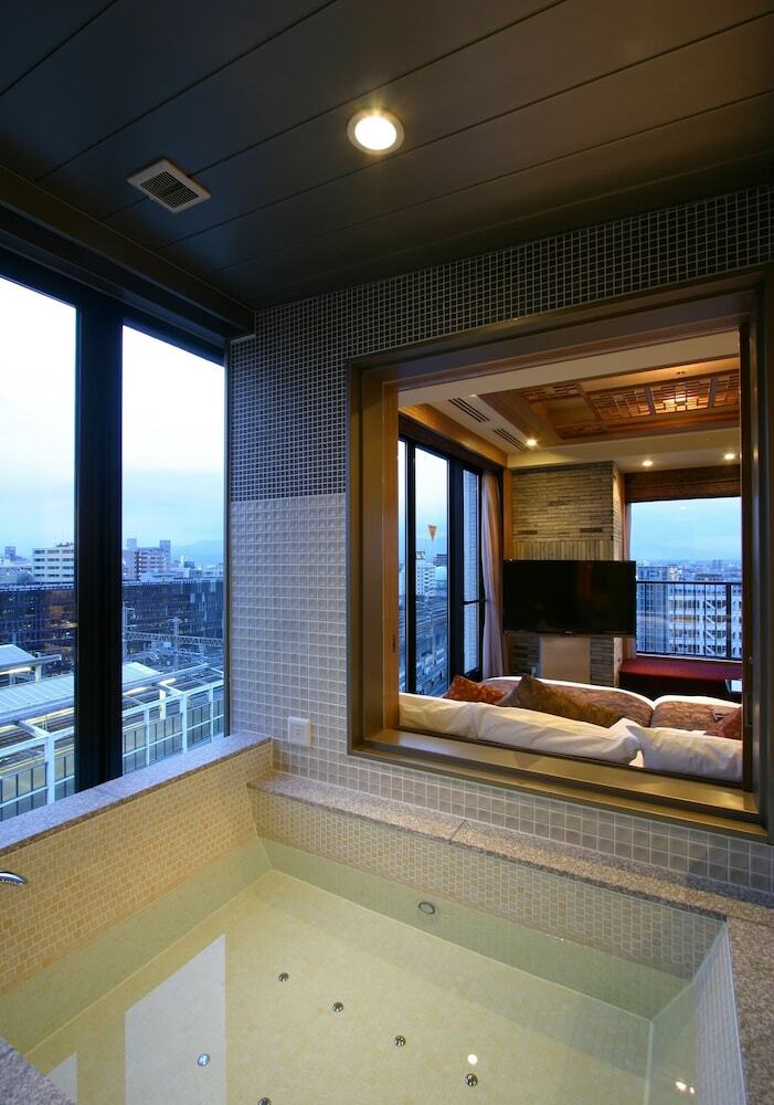 Hotel Coco Grand
