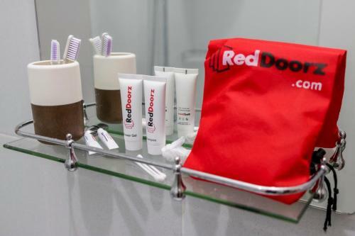 Hostal Reddoorz @ Jalan Adiyaksa Panakkukang