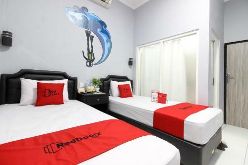 Hostal Reddoorz Near Graha Saba Ugm