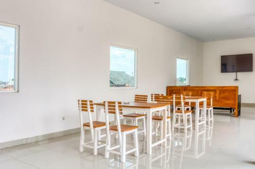Hostal Reddoorz @ Plemburan Jakal 2