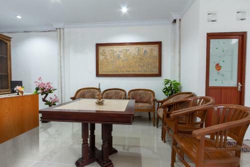 Hotel Oyo 2297 Ndalem Kopen Syariah