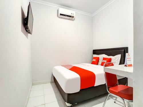 Hotel Oyo 3220 Kost Putri Exclusive 272