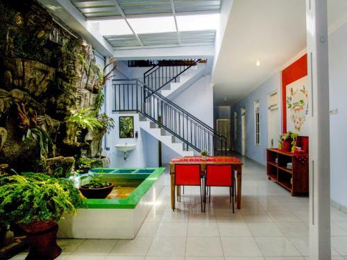Hotel Oyo 3301 Pondok Eyang Obi