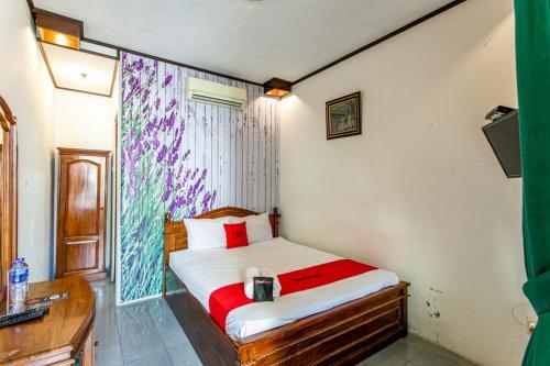 Hostal Reddoorz Plus Near Taman Sari 2